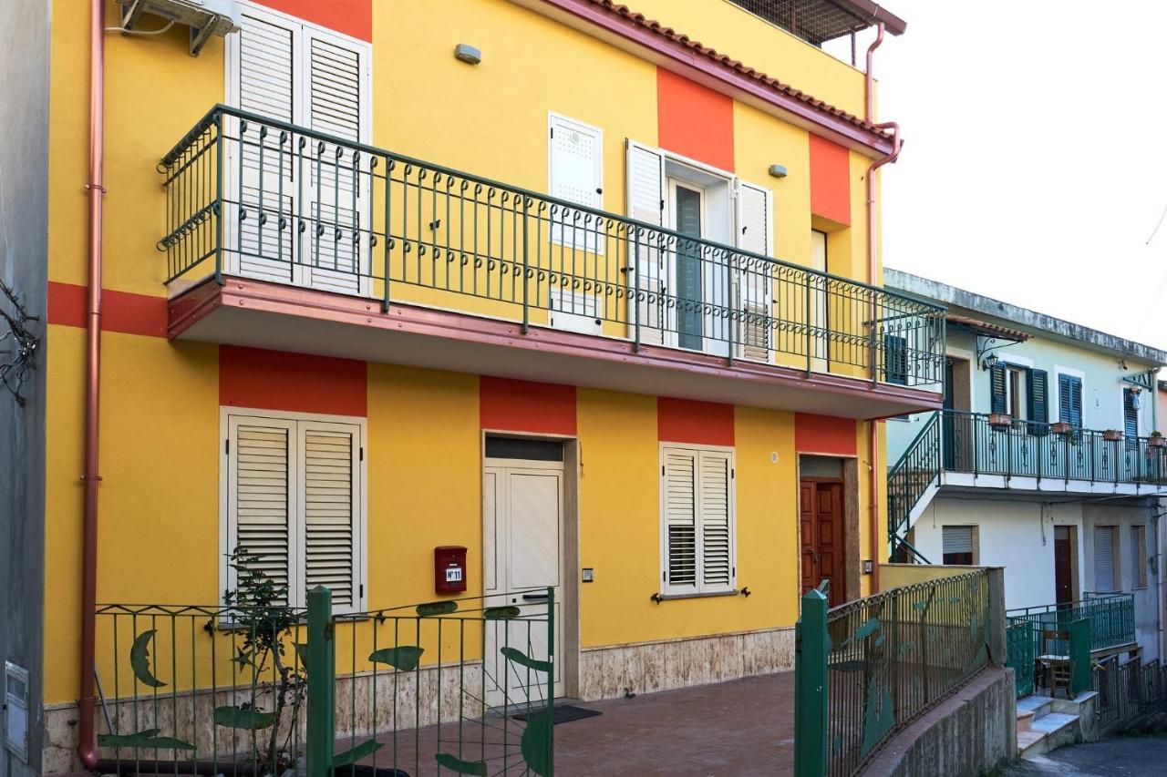 Bouganville House - Casa Vacanze Triparni Экстерьер фото